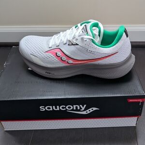 *Brand New* Saucony Ride 16 - White/Gray/Pink/Green - Women's Size 10